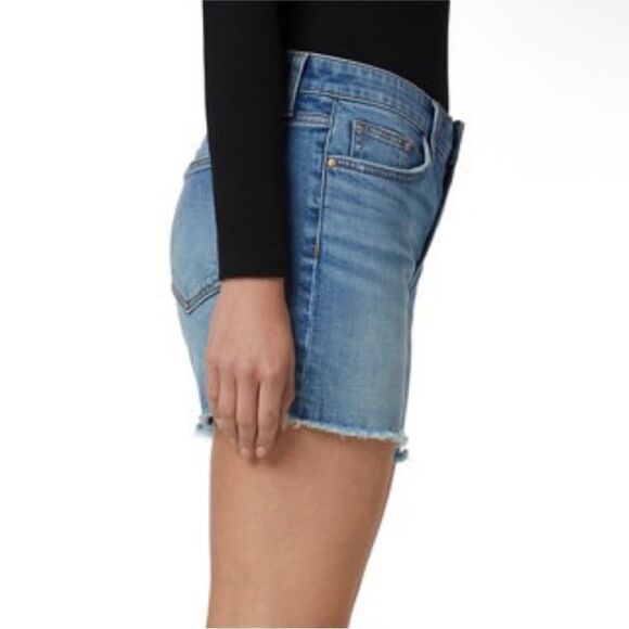 Joes Jeans NWT  Vintage Easy Distressed Denim Shorts Size 25 - Picture 3 of 6
